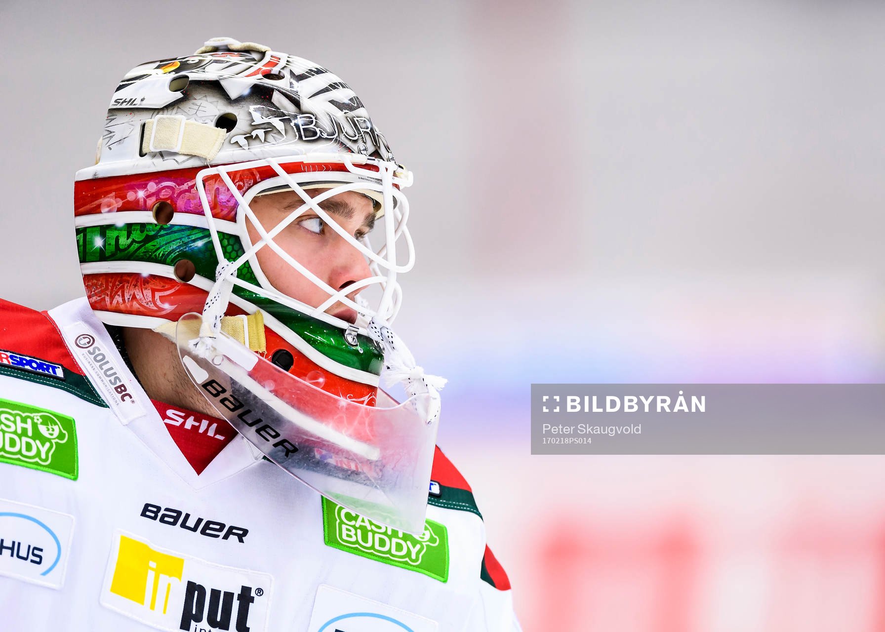 Frölundas målvakt Johan Gustafsson på uppvärmningen