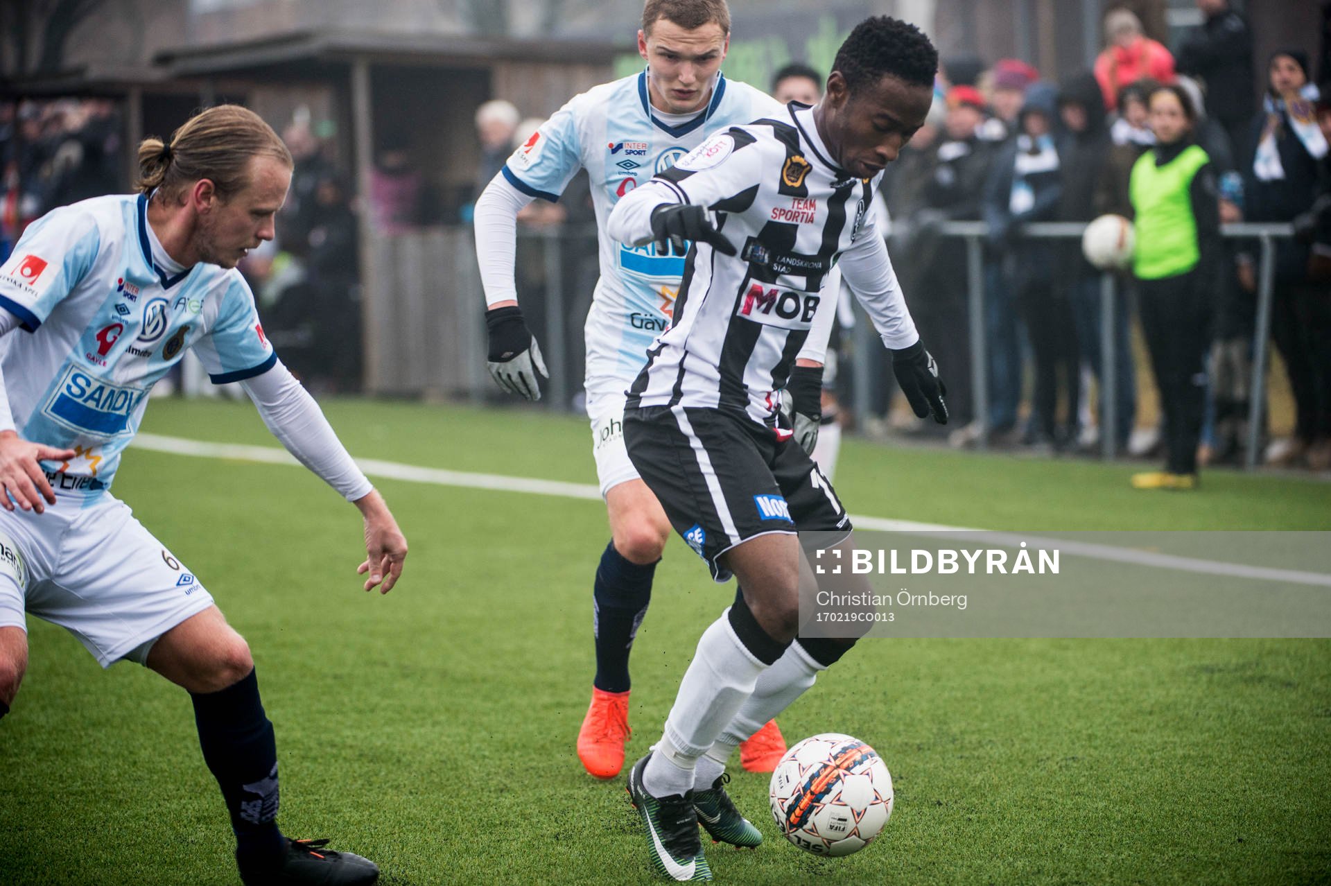 Landskronas Sadat Karim mot Gefles Jesper Florén och Piotr