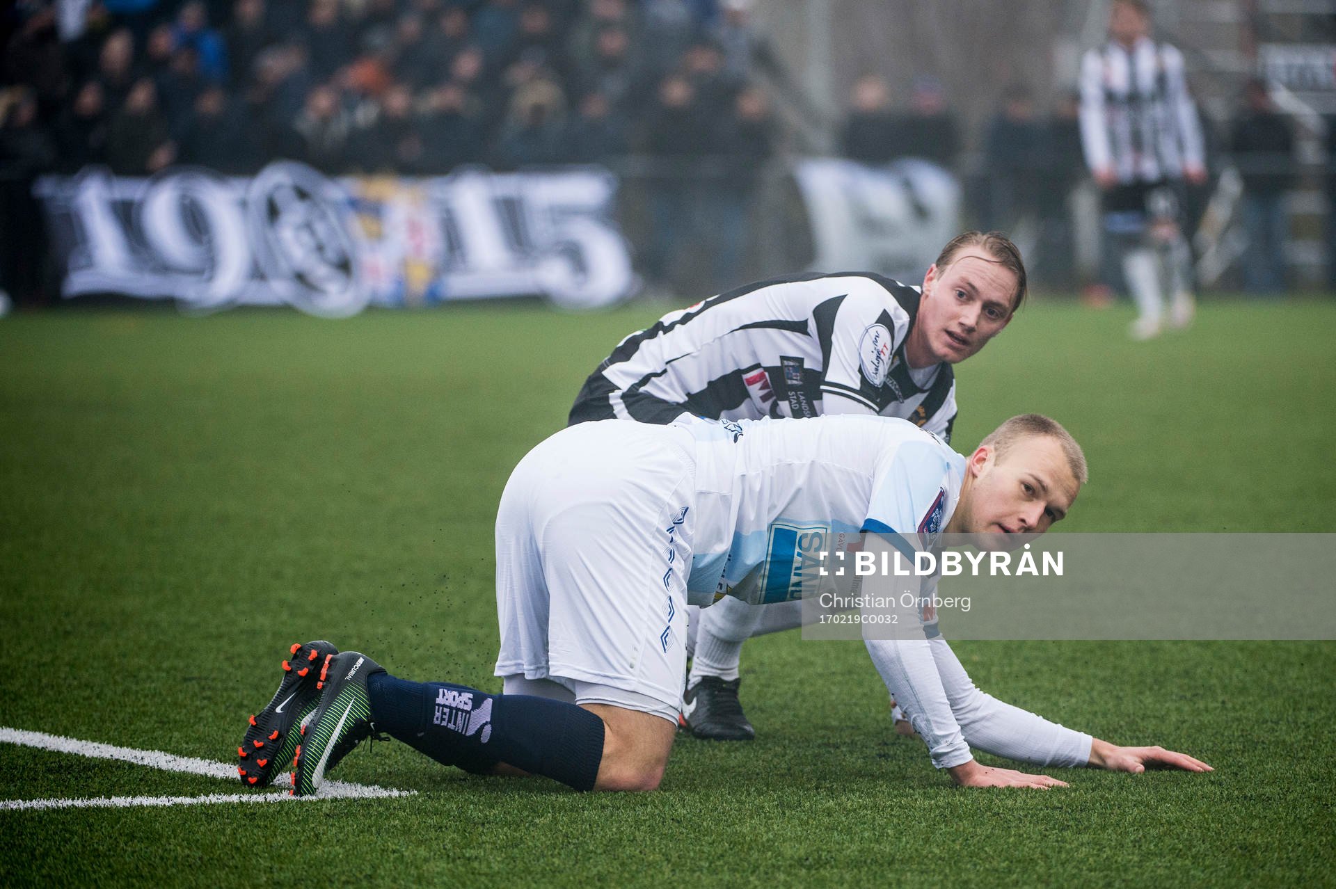 Gefles Christian Ljungberg och Landskronas Måns Ekvall på