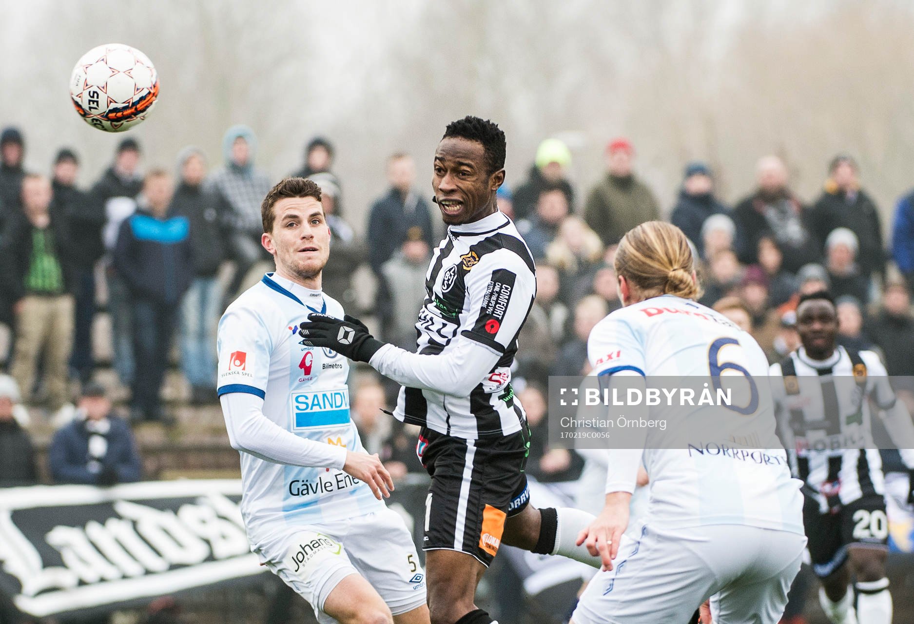 Landskronas Sadat Karim mot Gefles Jesper Björkman och