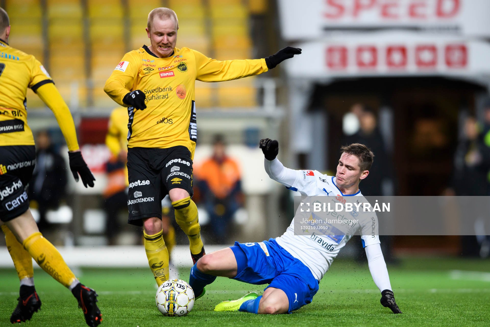 Elfsborgs Simon Lundevall och Värnamos Freddy Winst