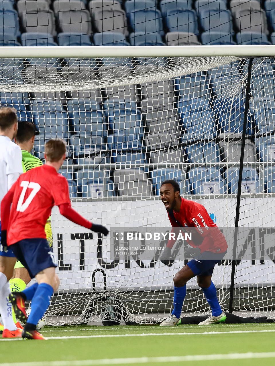 Örgrytes David Johansson jublar efter att han gjort mål 1-1 under  fotbollsmatchen i Svenska Cupen mellan IFK Norrköping och Örgryte den 19 februari 2017 i Norrköping. 