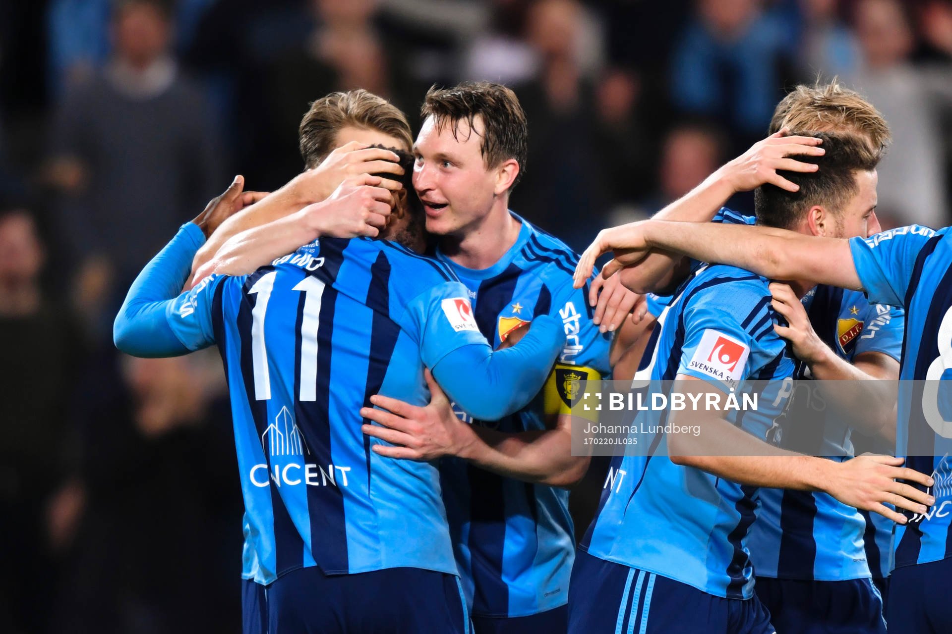 Djurgårdens Kim Källström jublar efter 1-1 av Amadou Jawo under fotbollsmatchen i Svenska Cupen mellan Djurgården och Degerfors den 20 februari 2017 i Stockholm.