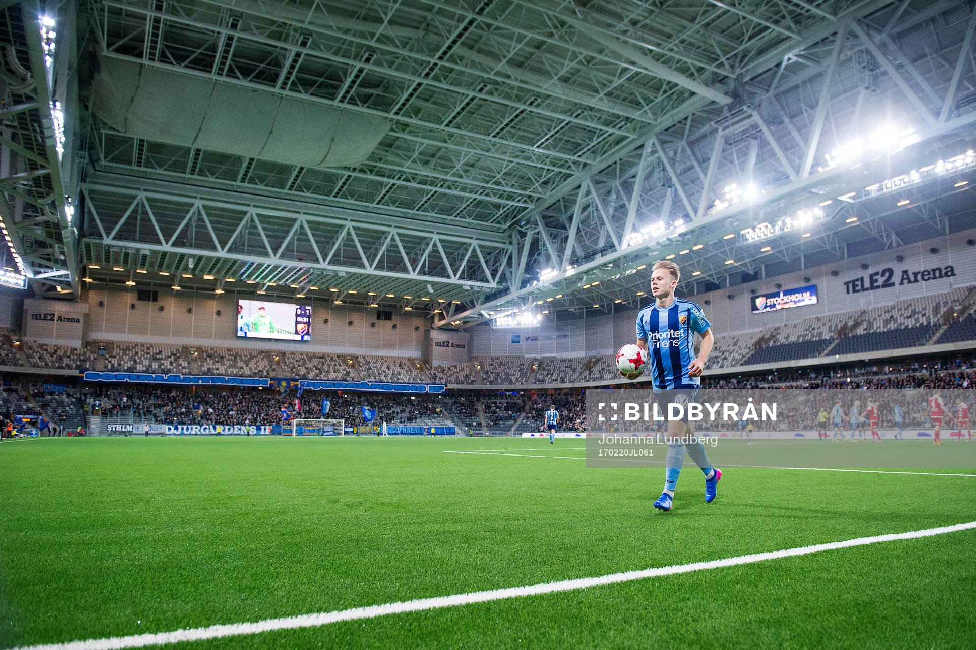 Djurgårdens Elliot Käck på tele2 arena med stängt tak