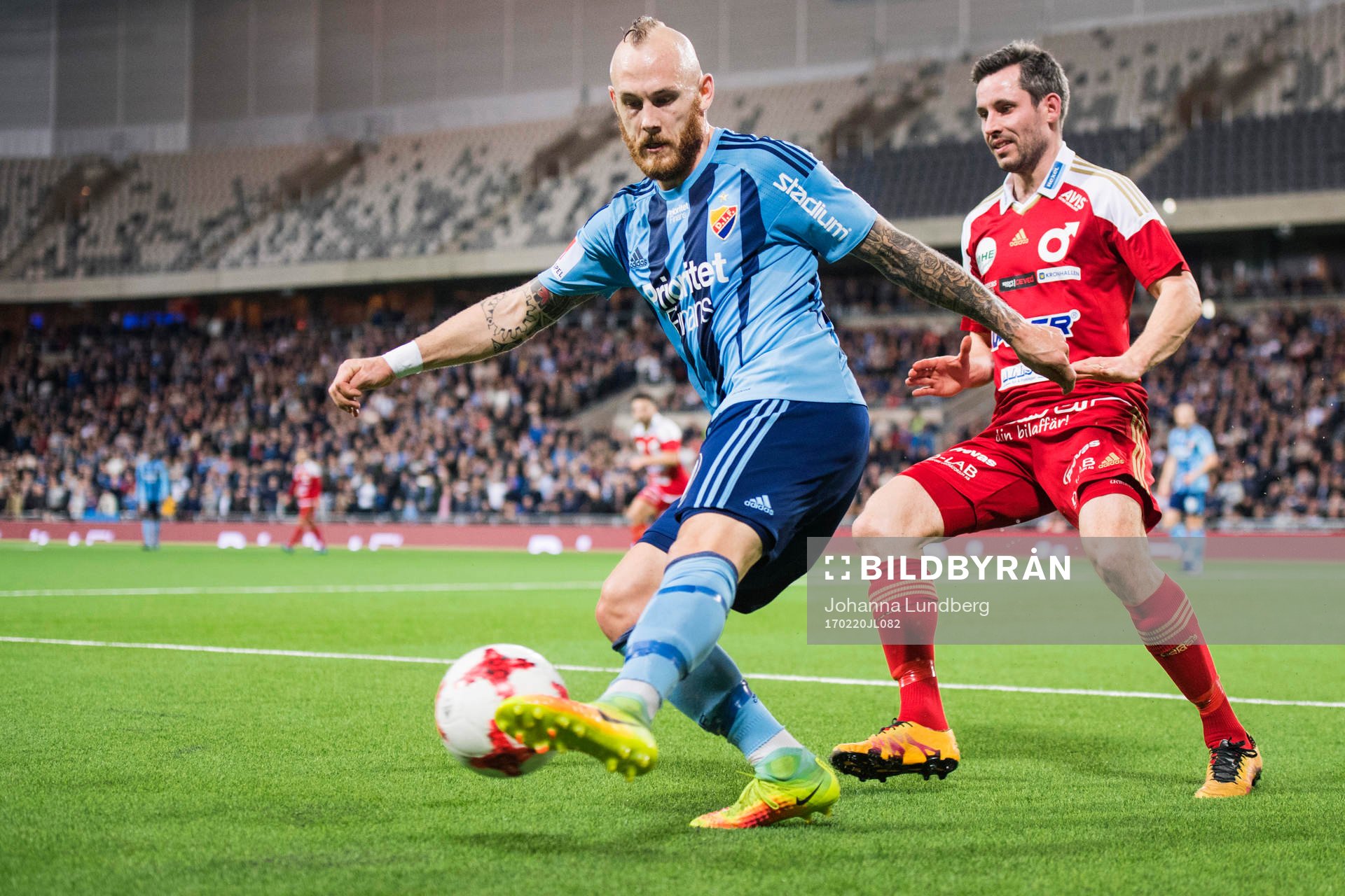 Djurgårdens Magnus Eriksson och Degerfors Marcus De Bruin