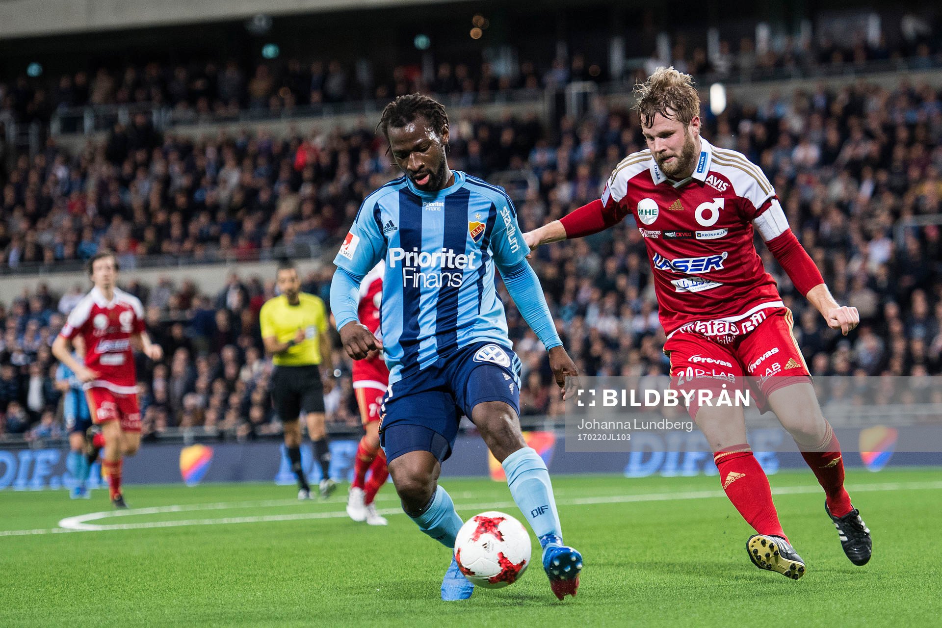 Djurgårdens Amadou Jawo mot Degerfors Christoffer