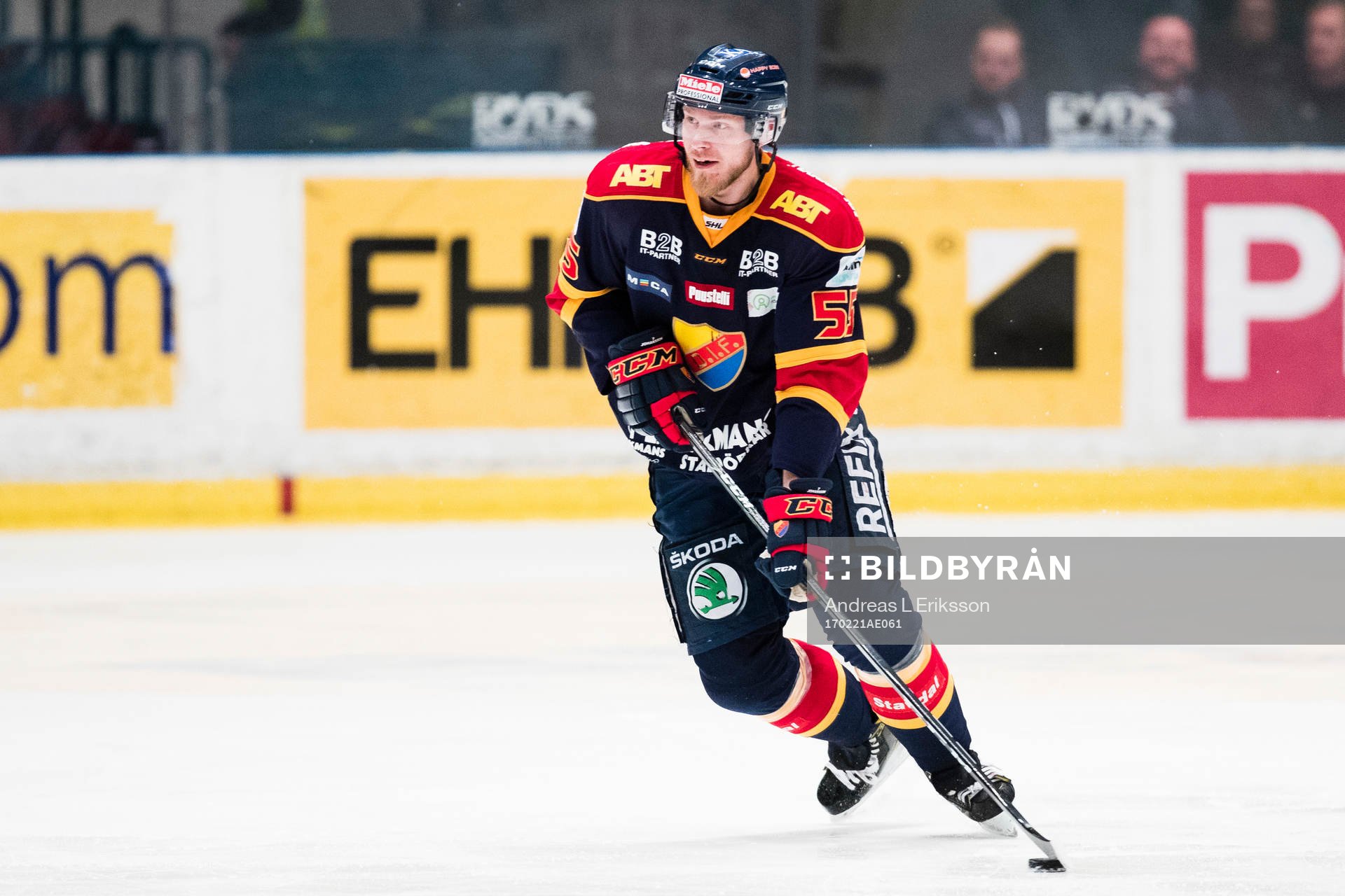 Djurgårdens Alexander Urbom med pucken