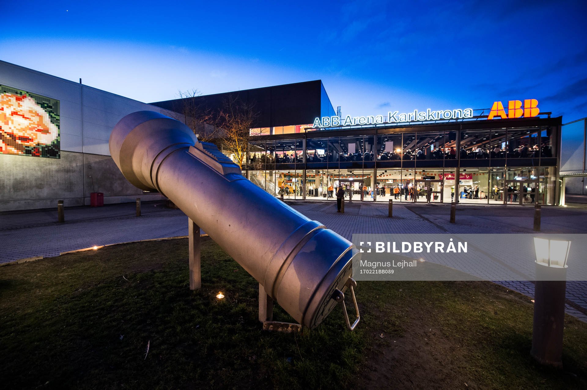 ABB arena Rosenholm utvändigt innan ishockeymatchen i SHL