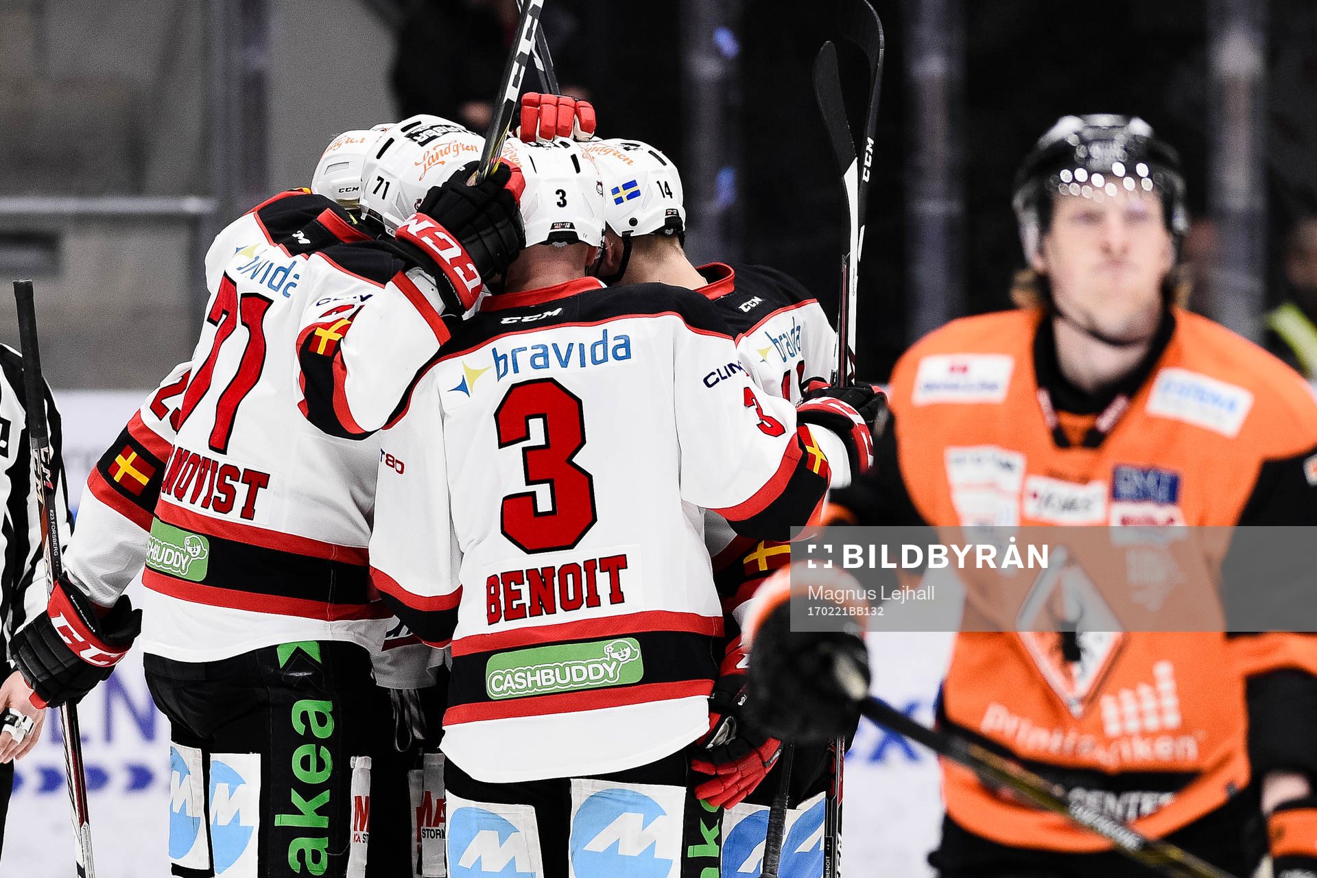 Malmö Redhawks spelare jublar