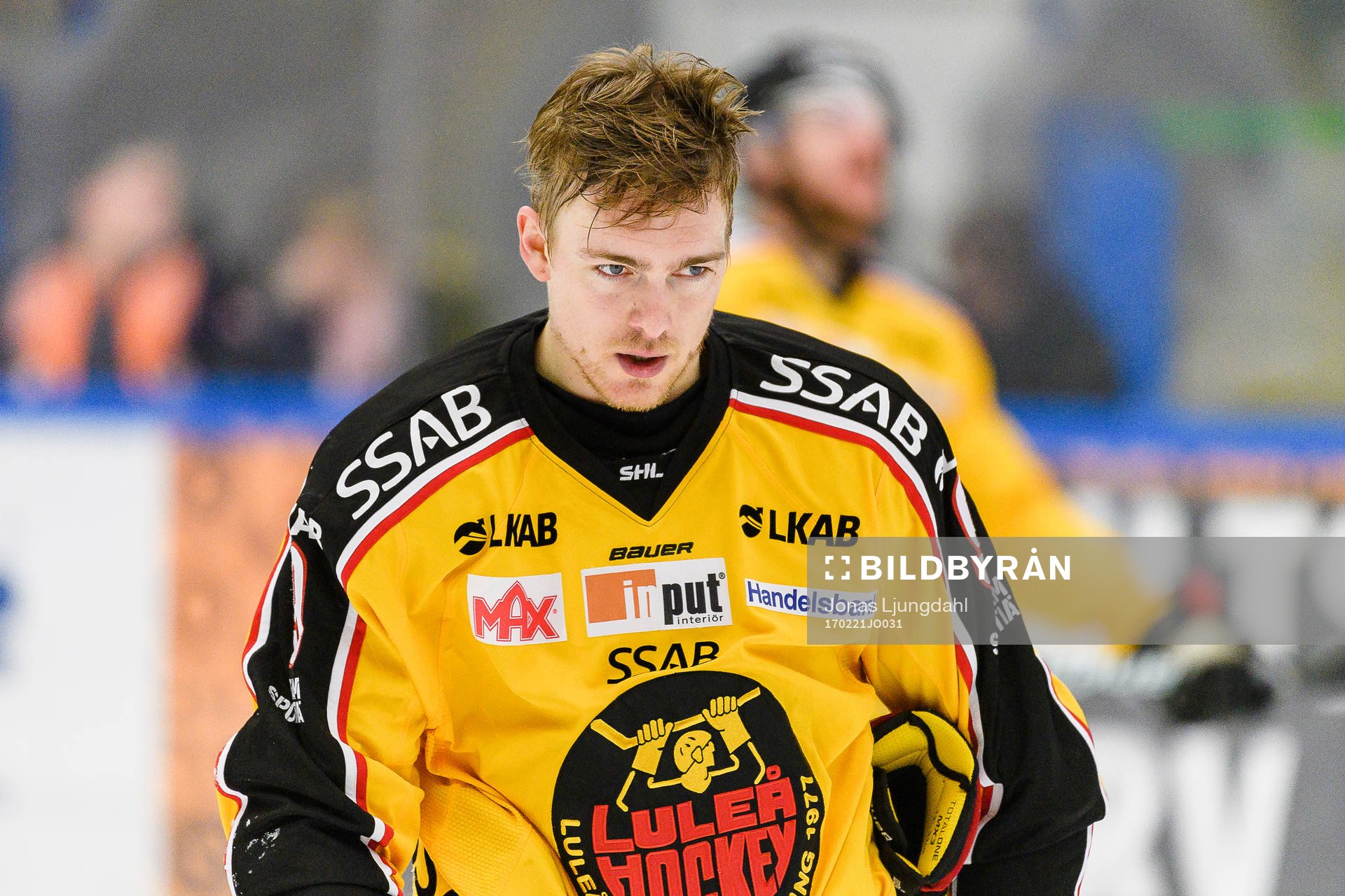 Luleås Johan Forsberg grinar illa