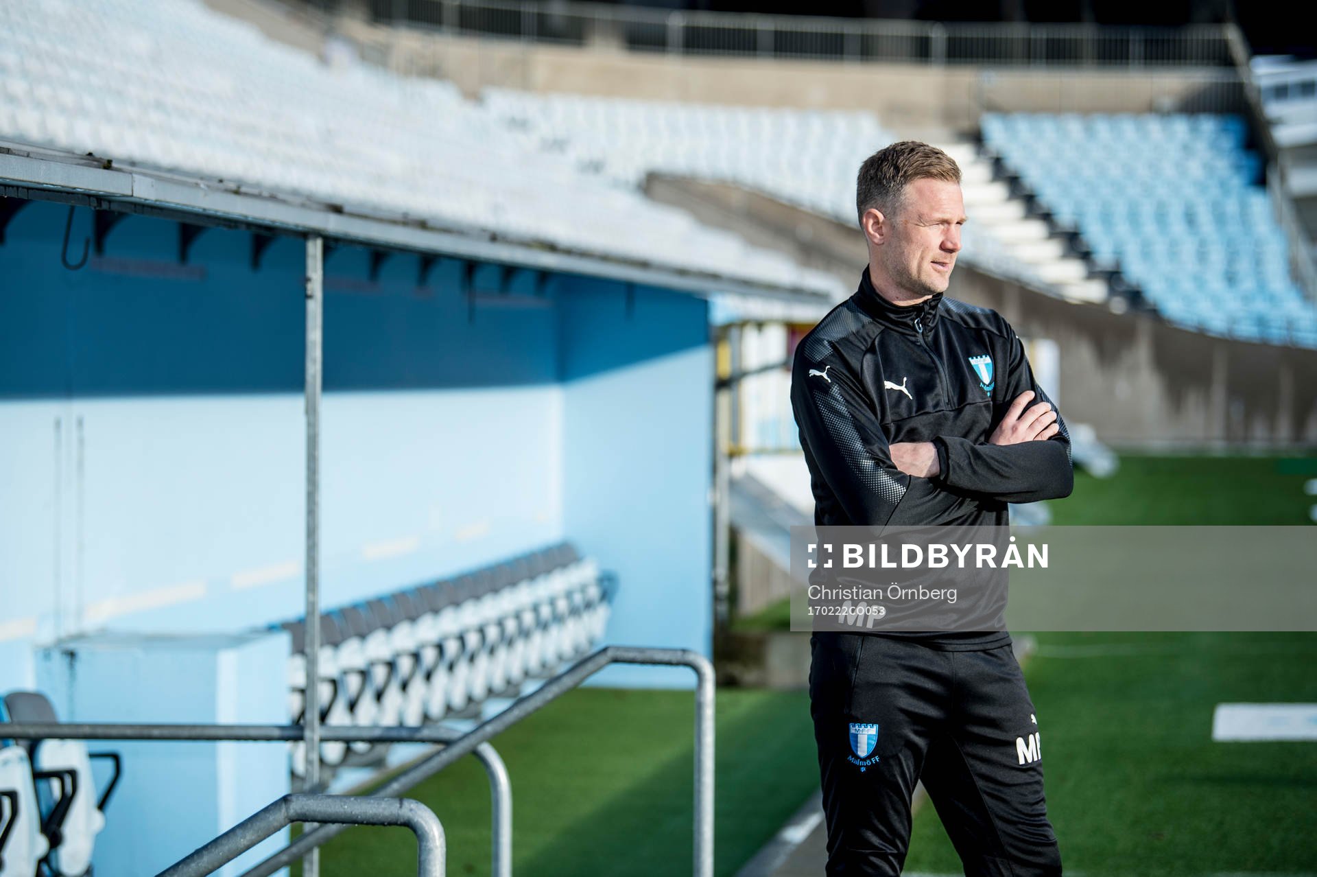 Huvudtränaren i Malmö FF, Magnus Pehrsson, inne på