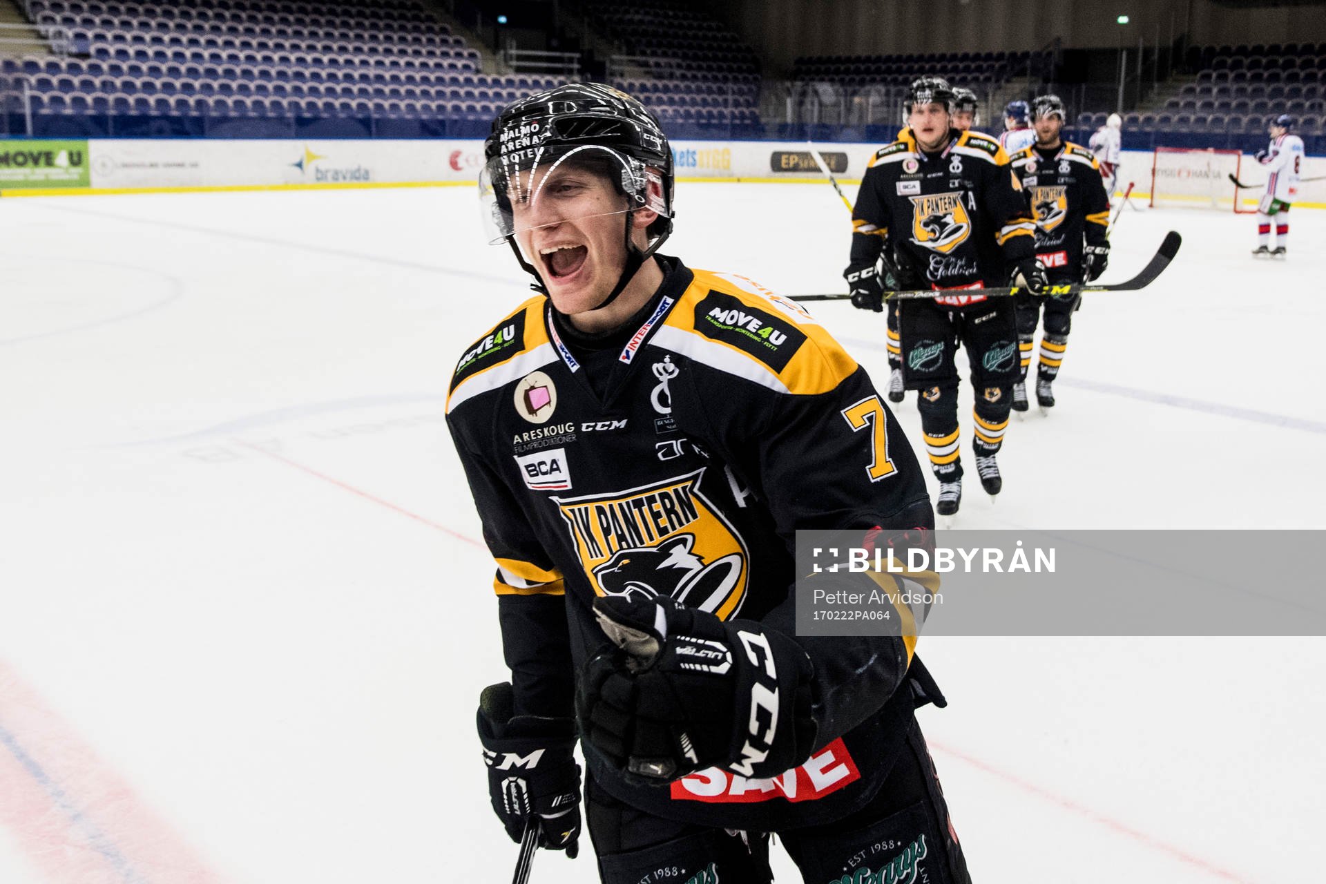 Panterns Filip Windlert jublar