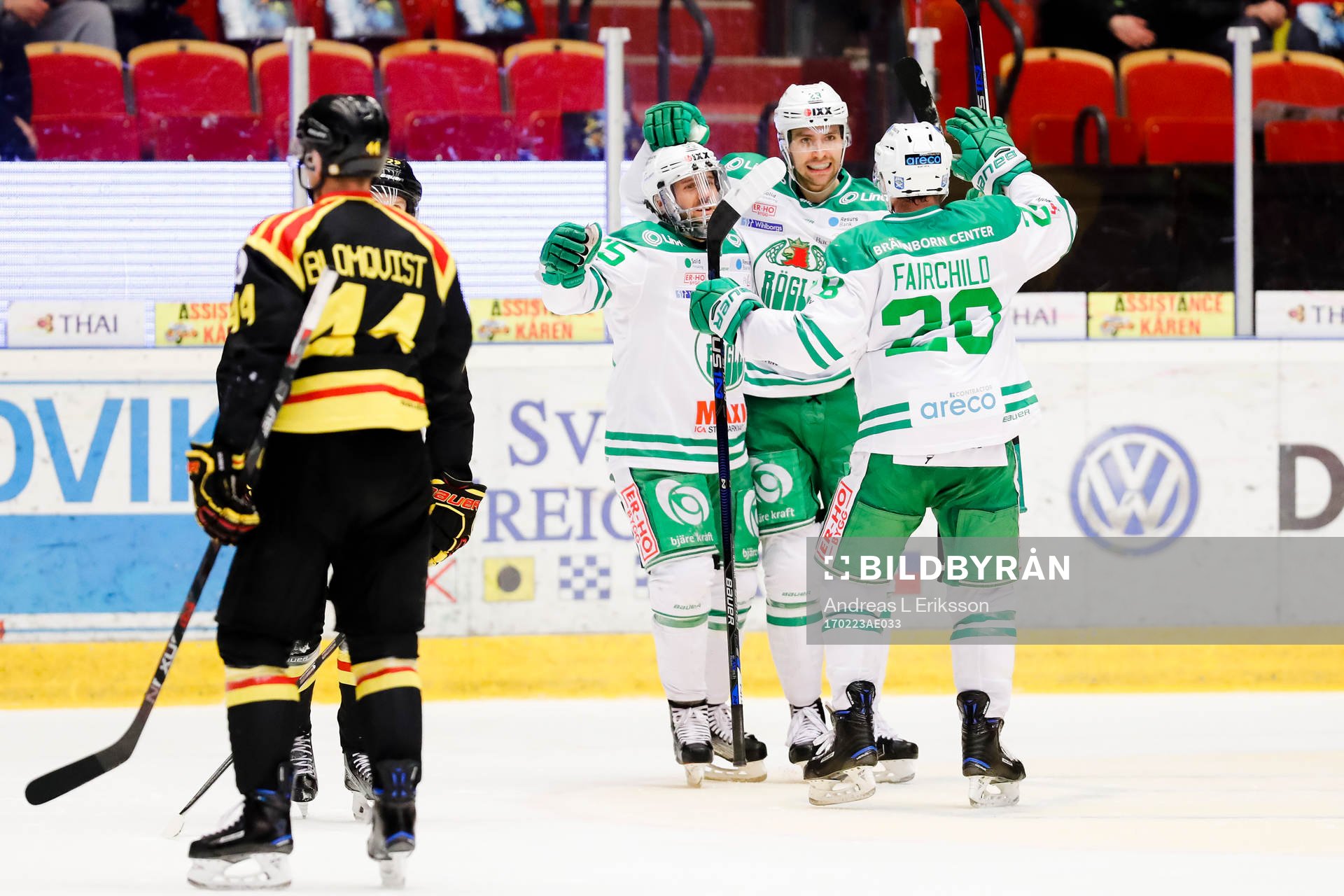 Rögles Felix Schütz, Cade Fairchild jublar med Mathias