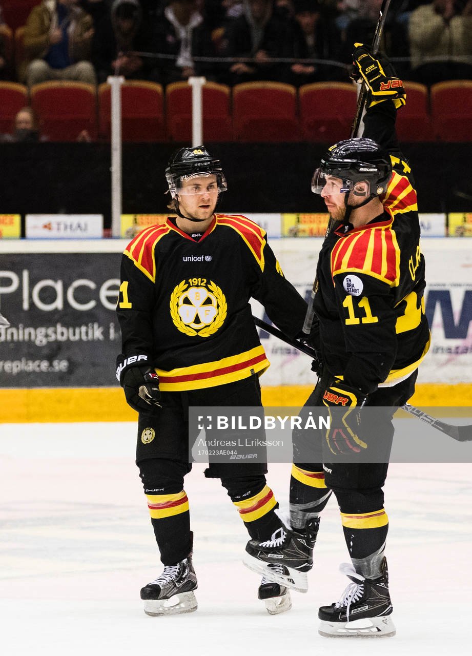 Brynäs Juuso Ikonen jublar