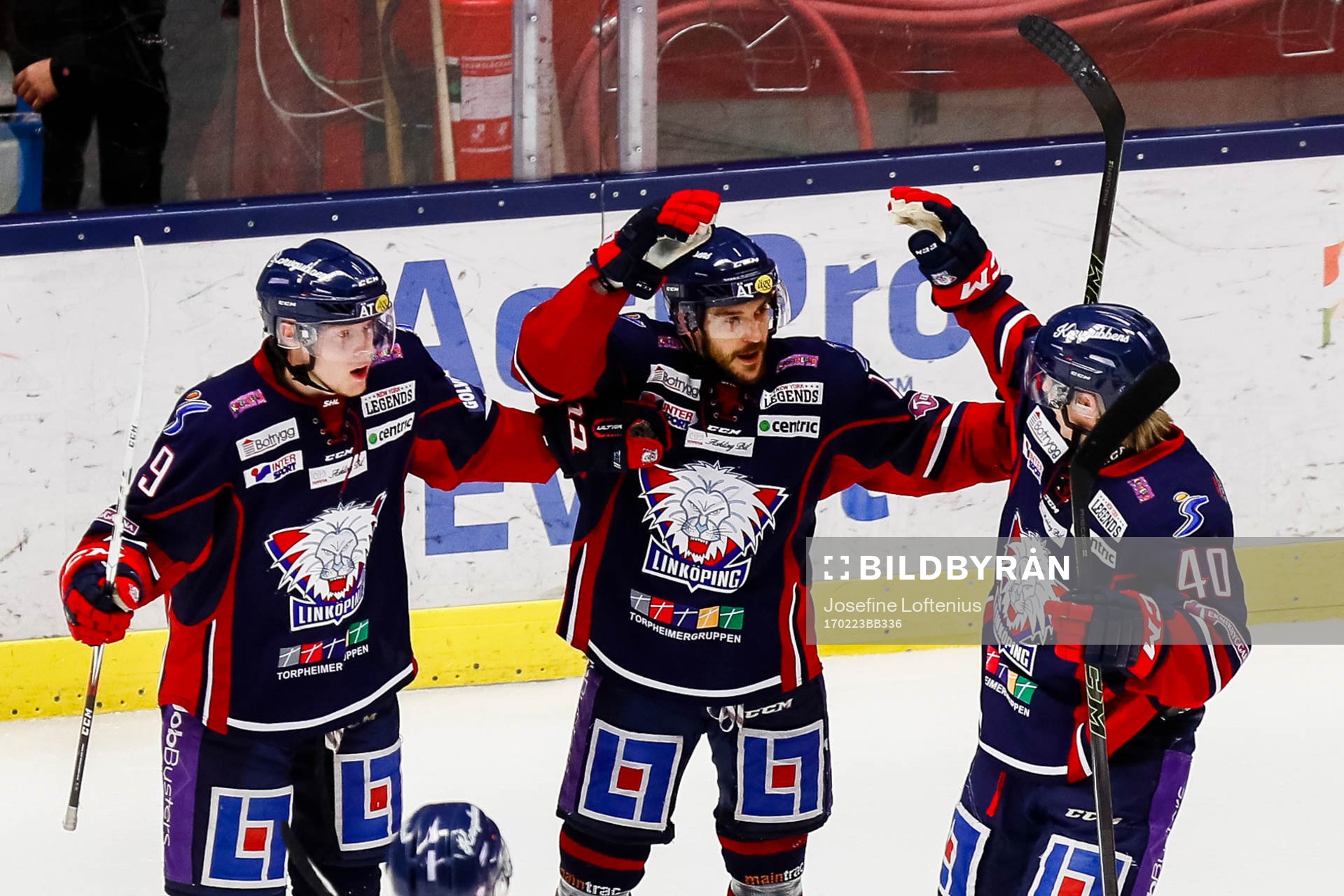 Linköpings Garret Roe jublar