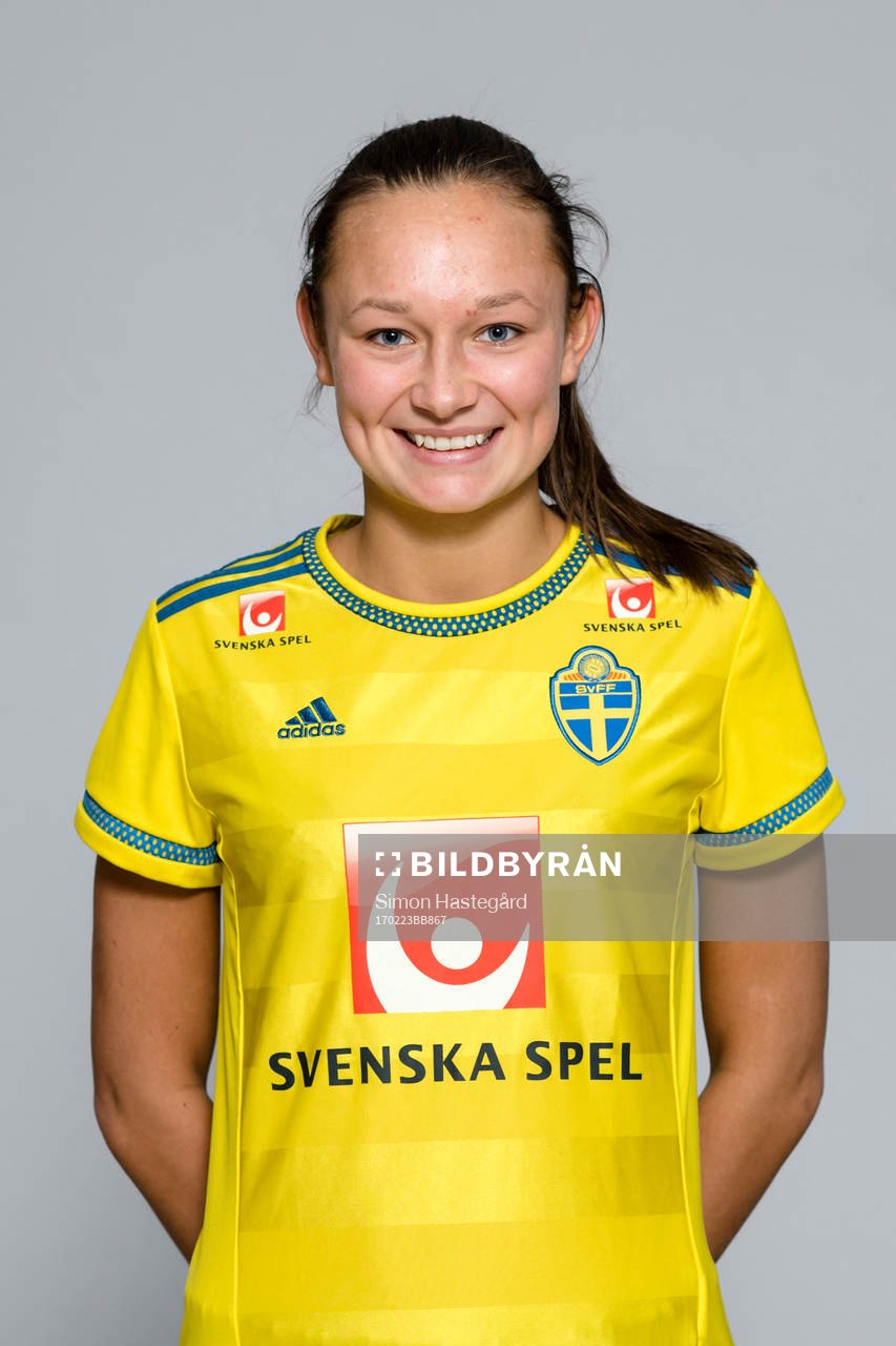 Julia Welin i F17/00-landslaget