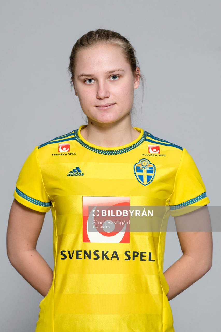 Minda Forsblom i F17/00-landslaget