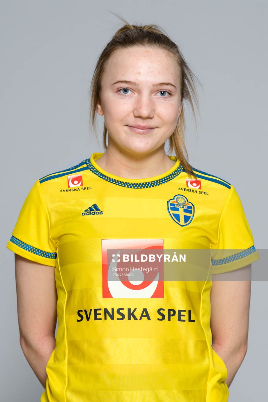 Hanna Bauer  i F17/00-landslaget