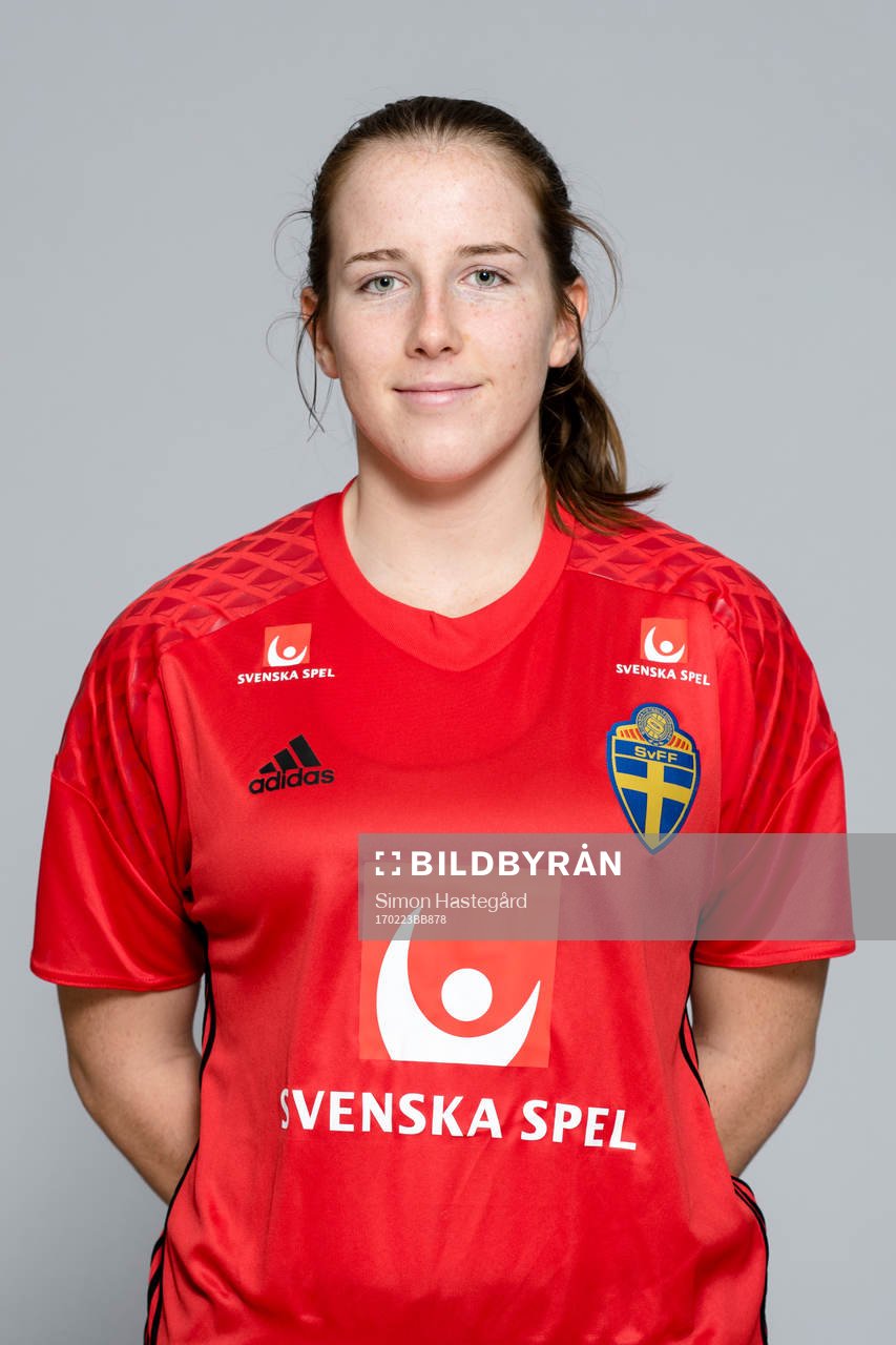 Elin Vaughan, Målvakt i F17/00-landslaget