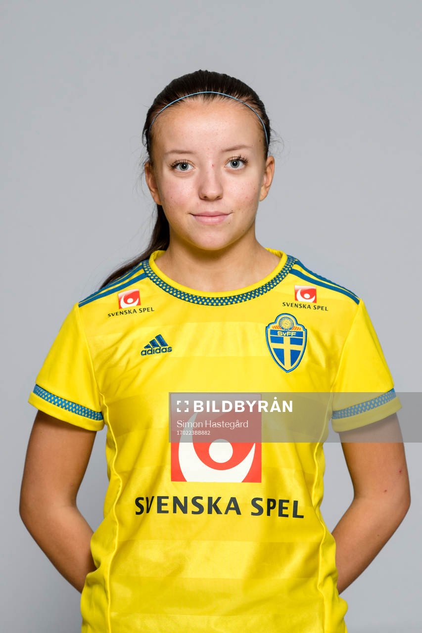 Ida Hyttinen i F17/00-landslaget