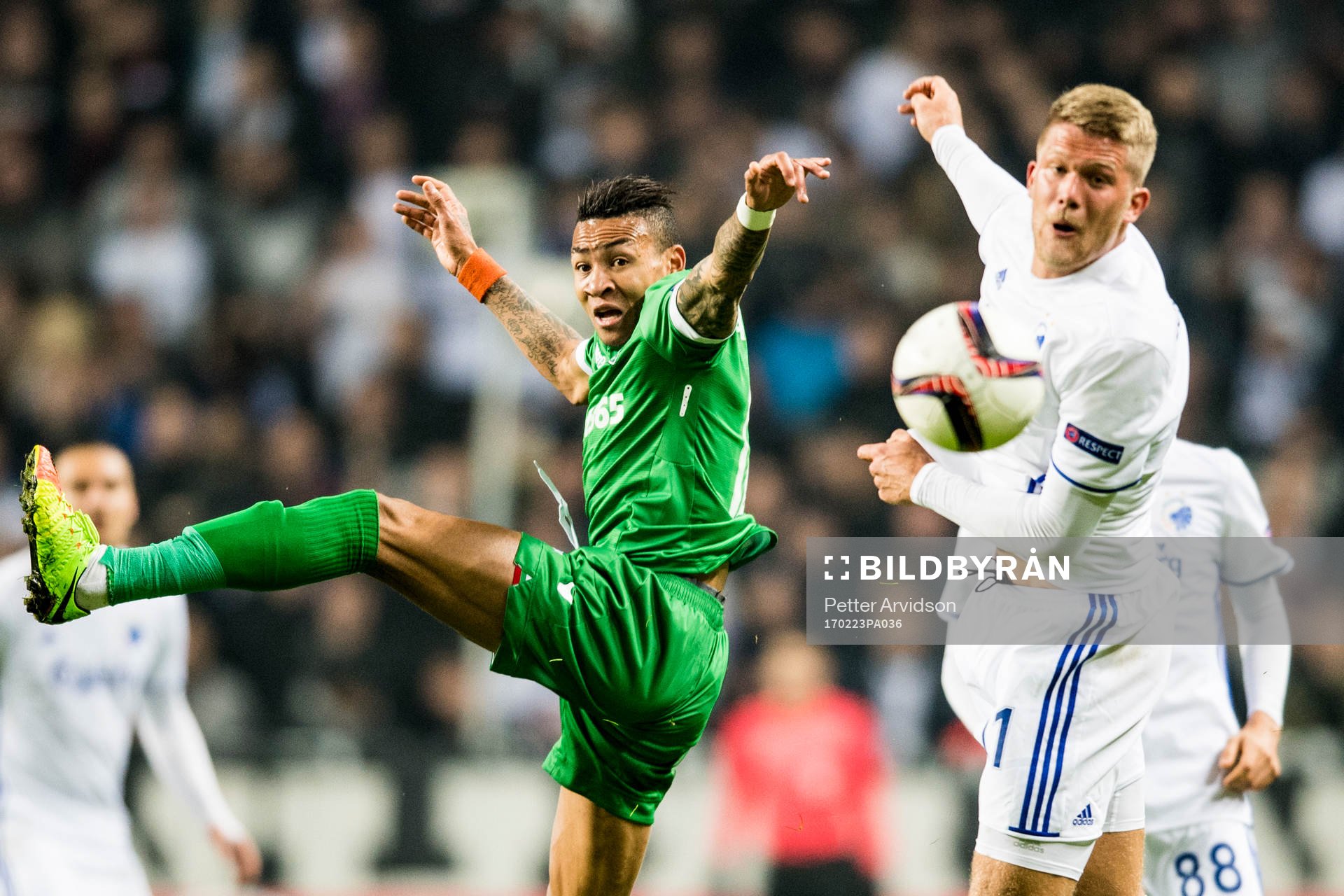 Ludogorets Anicet Abel och FC Köpenhamns Andreas Cornelius