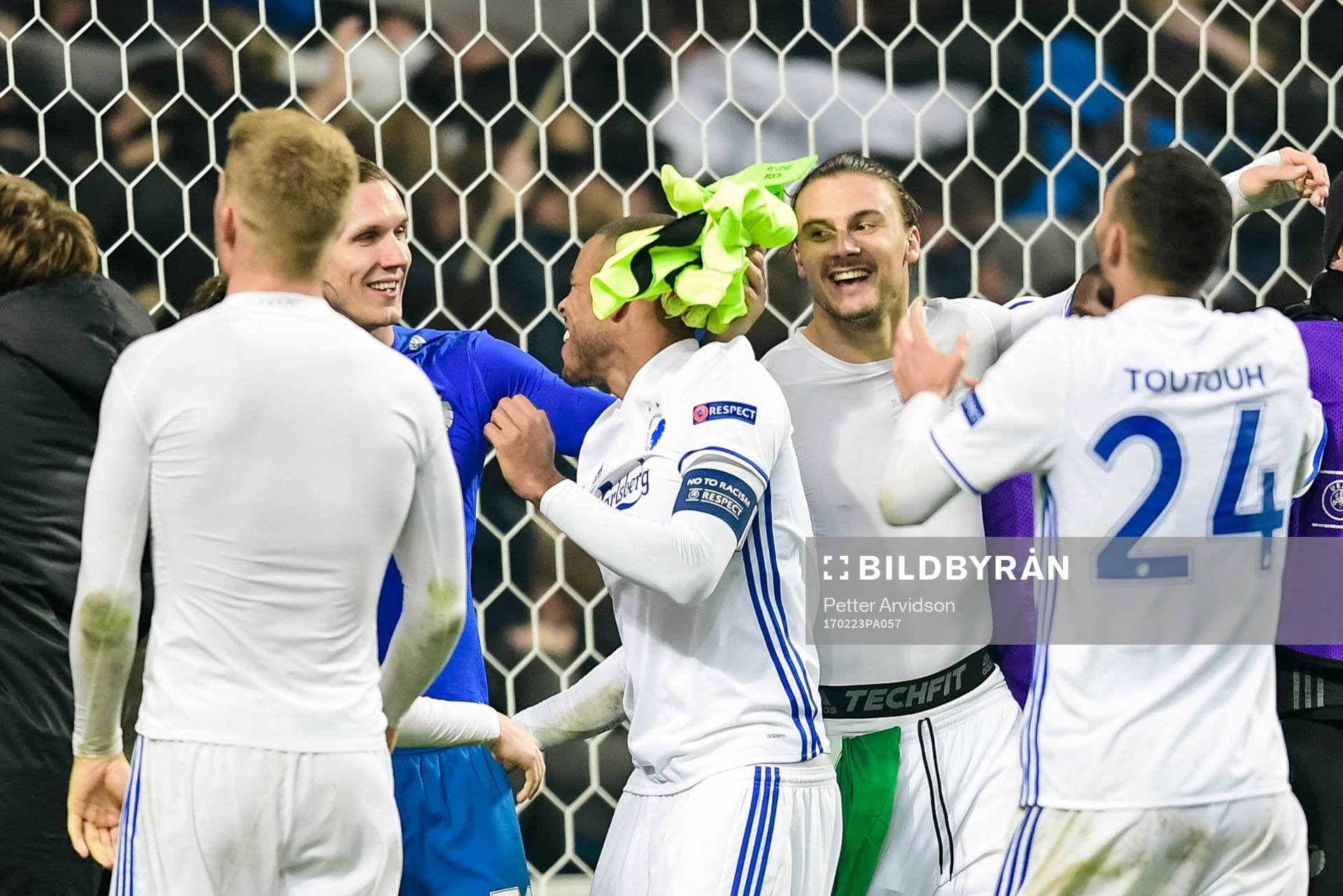 FC Köpenhamns målvakt Robin Olsen och Erik Johansson