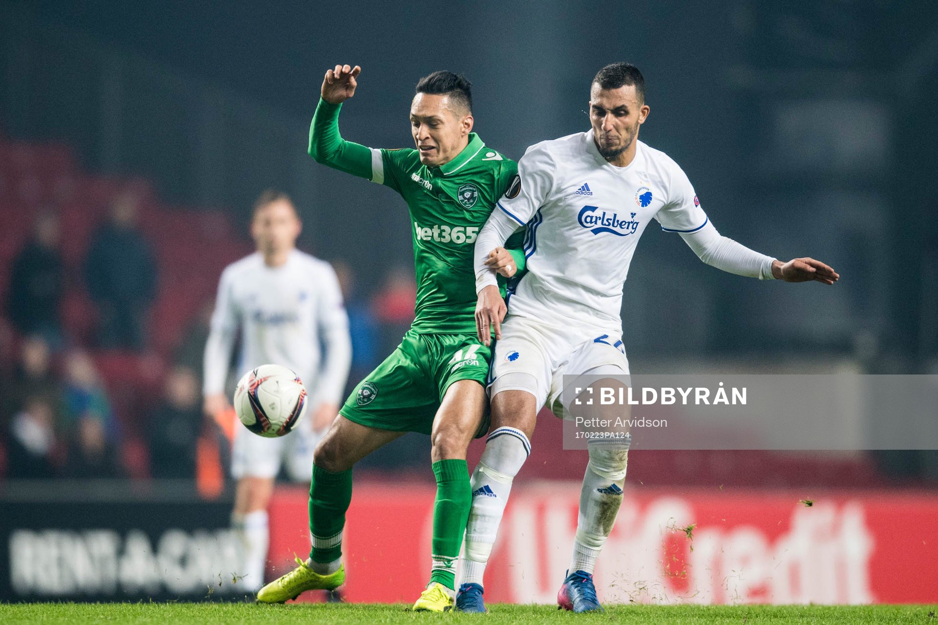 Ludogorets Natanael och FC Köpenhamns Youssef Toutouh
