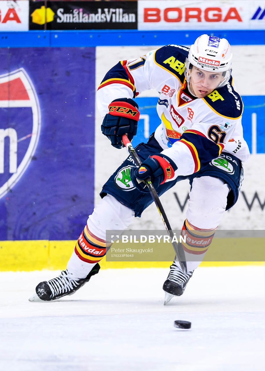 Djurgårdens Markus Ljungh med pucken
