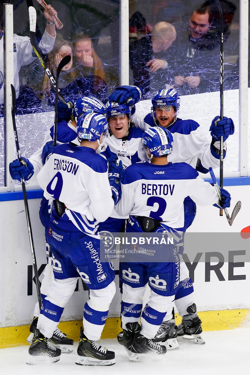 Leksands spelare jublar