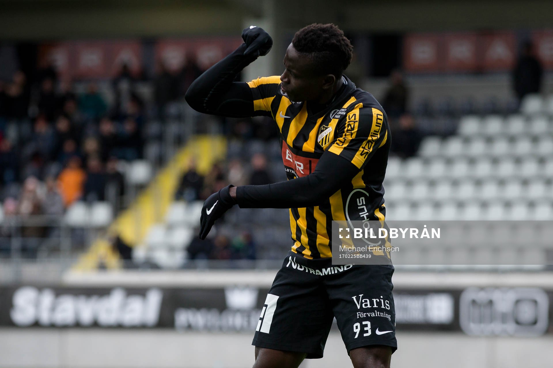 Häckens Alhassan Kamara jublar och firar sitt 1-0 mål