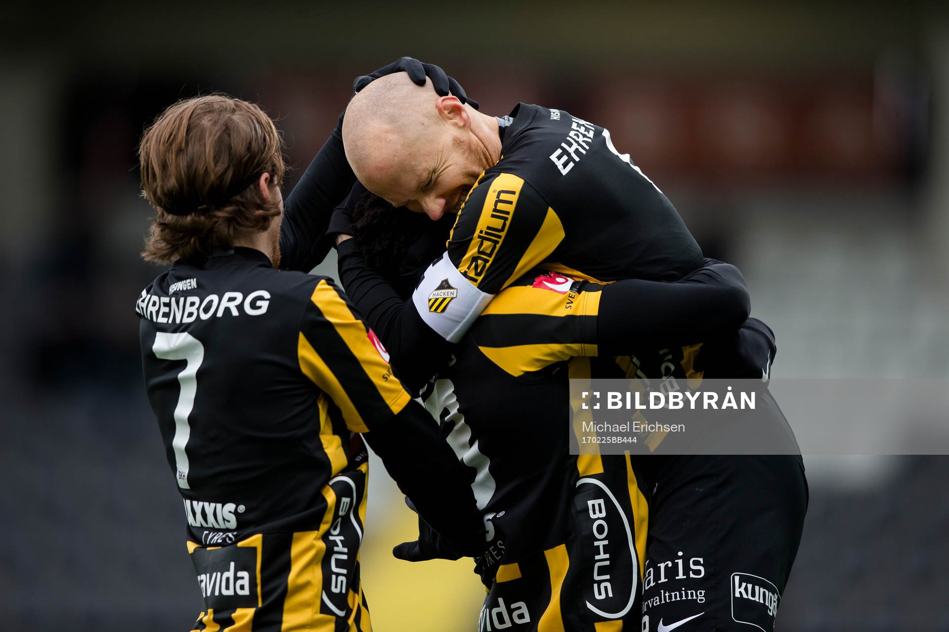 Häckens Alhassan Kamara jublar ihop med Alexander Farnerud