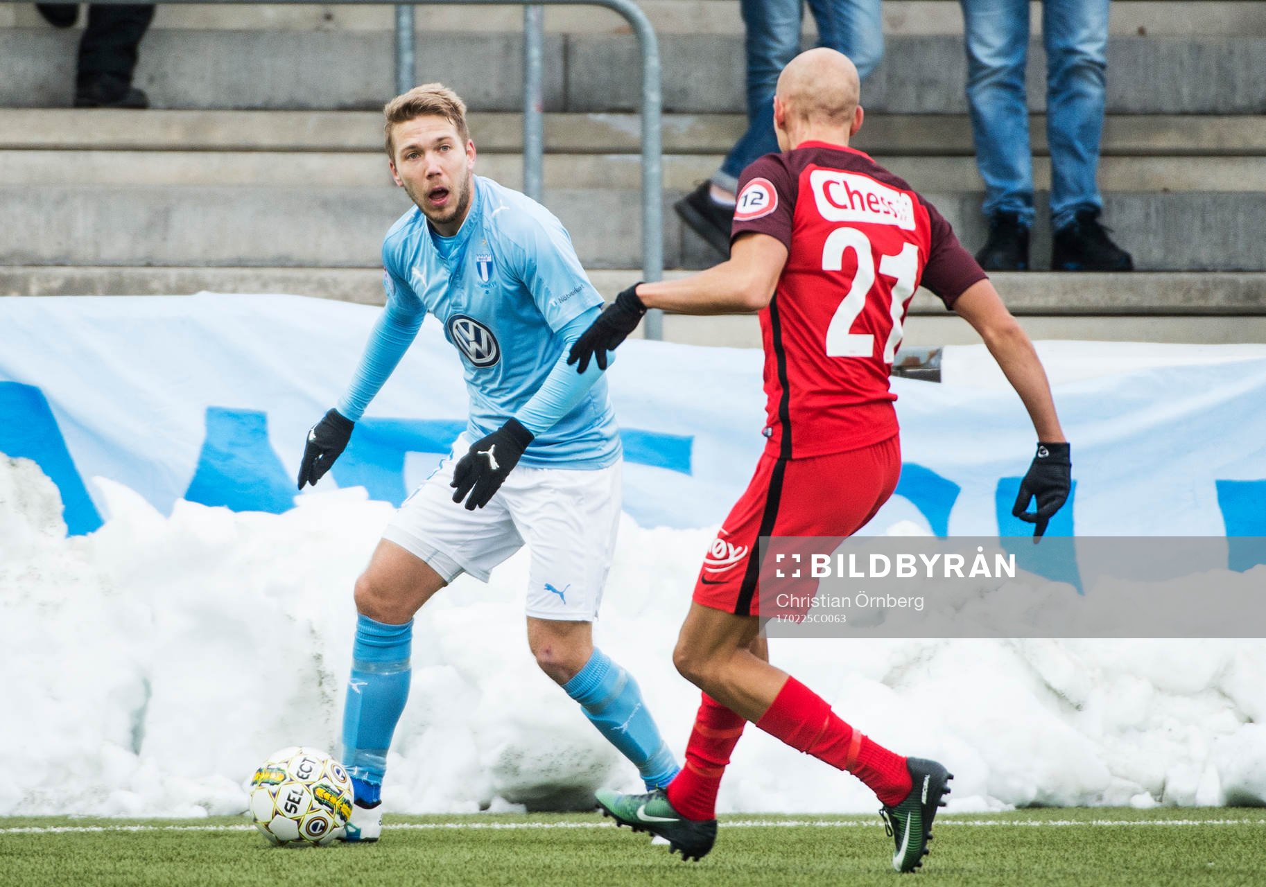 Malmö FFs Anton Tinnerholm mot Branns Ruben Kristiansen
