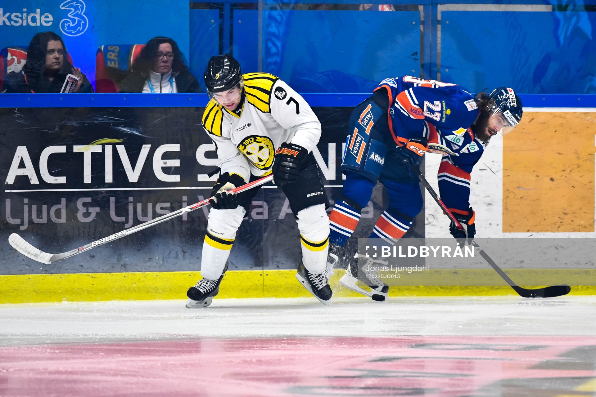 Brynäs Ponthus Westerholm och Växjös Ville Leino