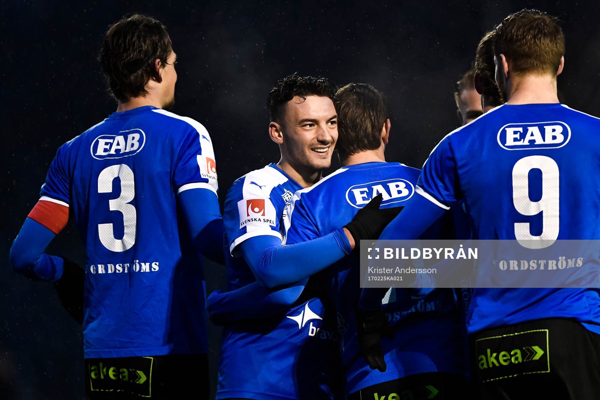 Halmstads Fredrik Olsson och Sead Haksabanovic jublar