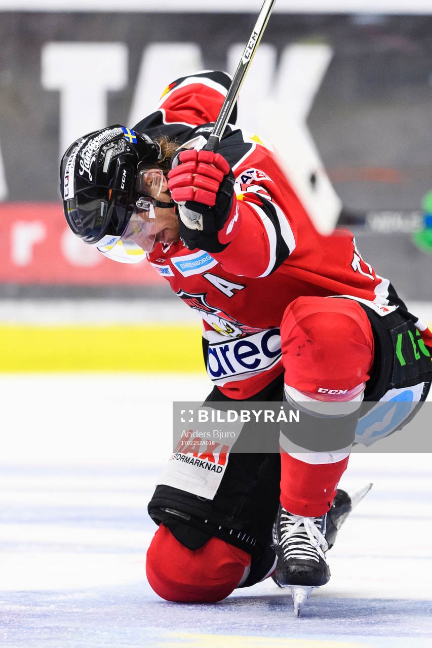 Malmö Redhawks Andreas Thuresson jublar