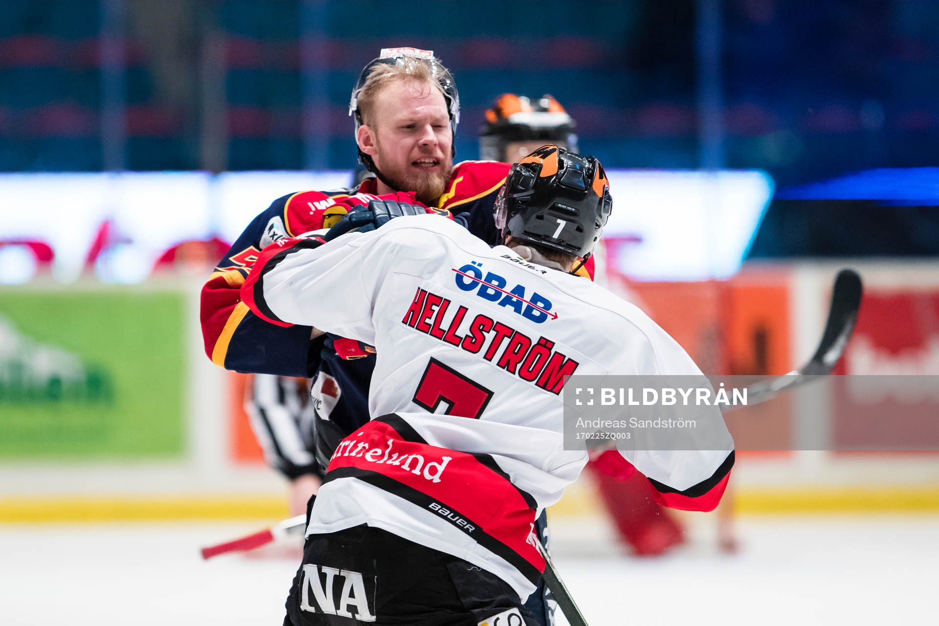 Bråk mellan Djurgårdens Alexander Urbom och Örebros