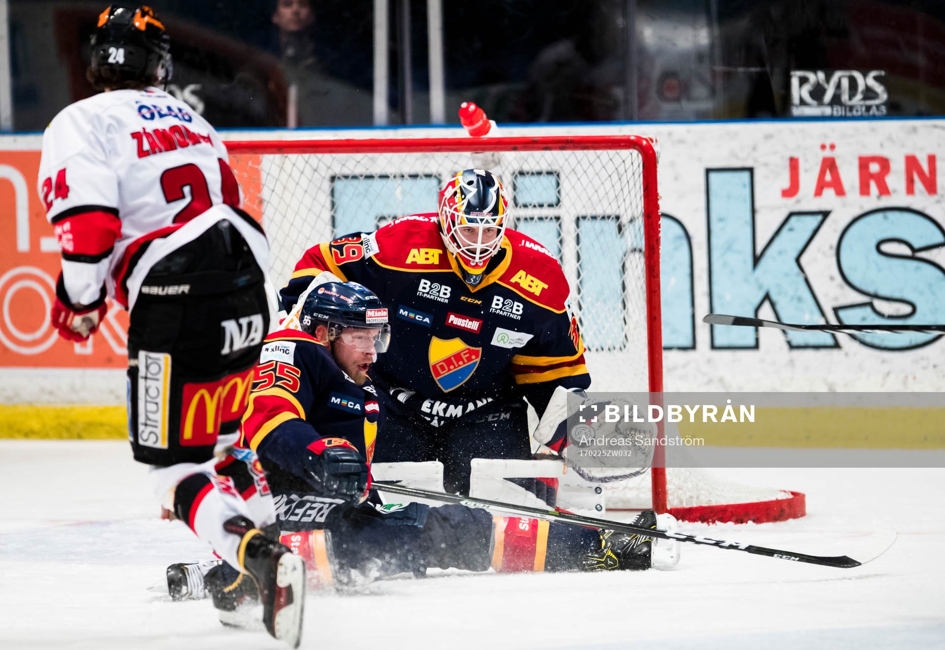 Djurgårdens målvakt Adam Reideborn och Alexander Urbom