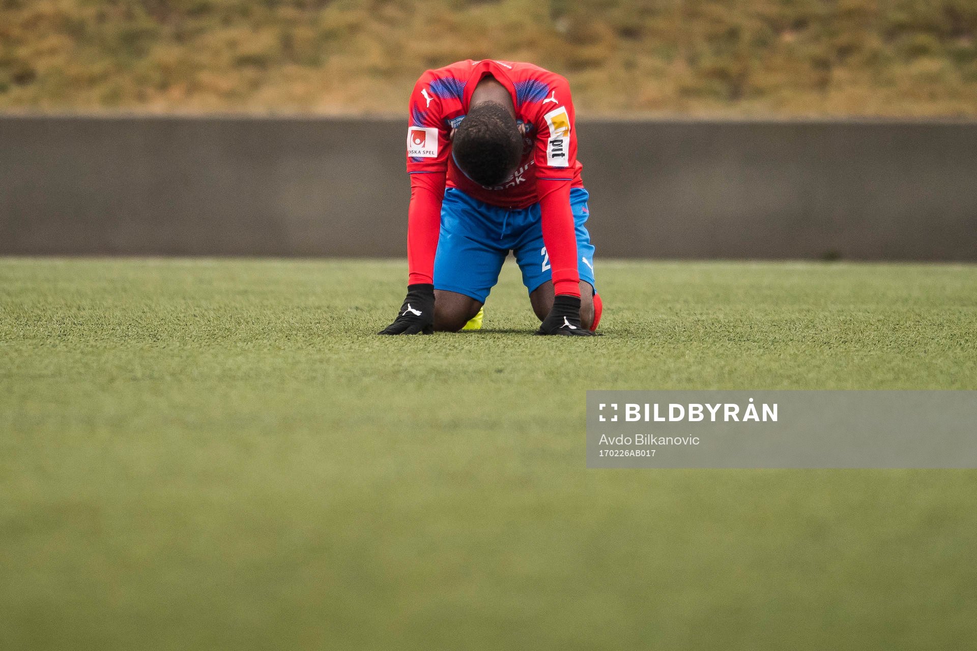 Helsingborgs Monday Samuel deppar