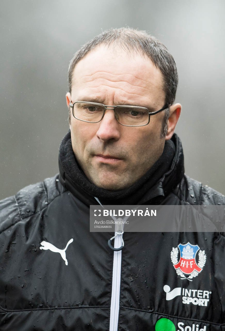 Helsingborgs tränare Per Ola-Lung deppar