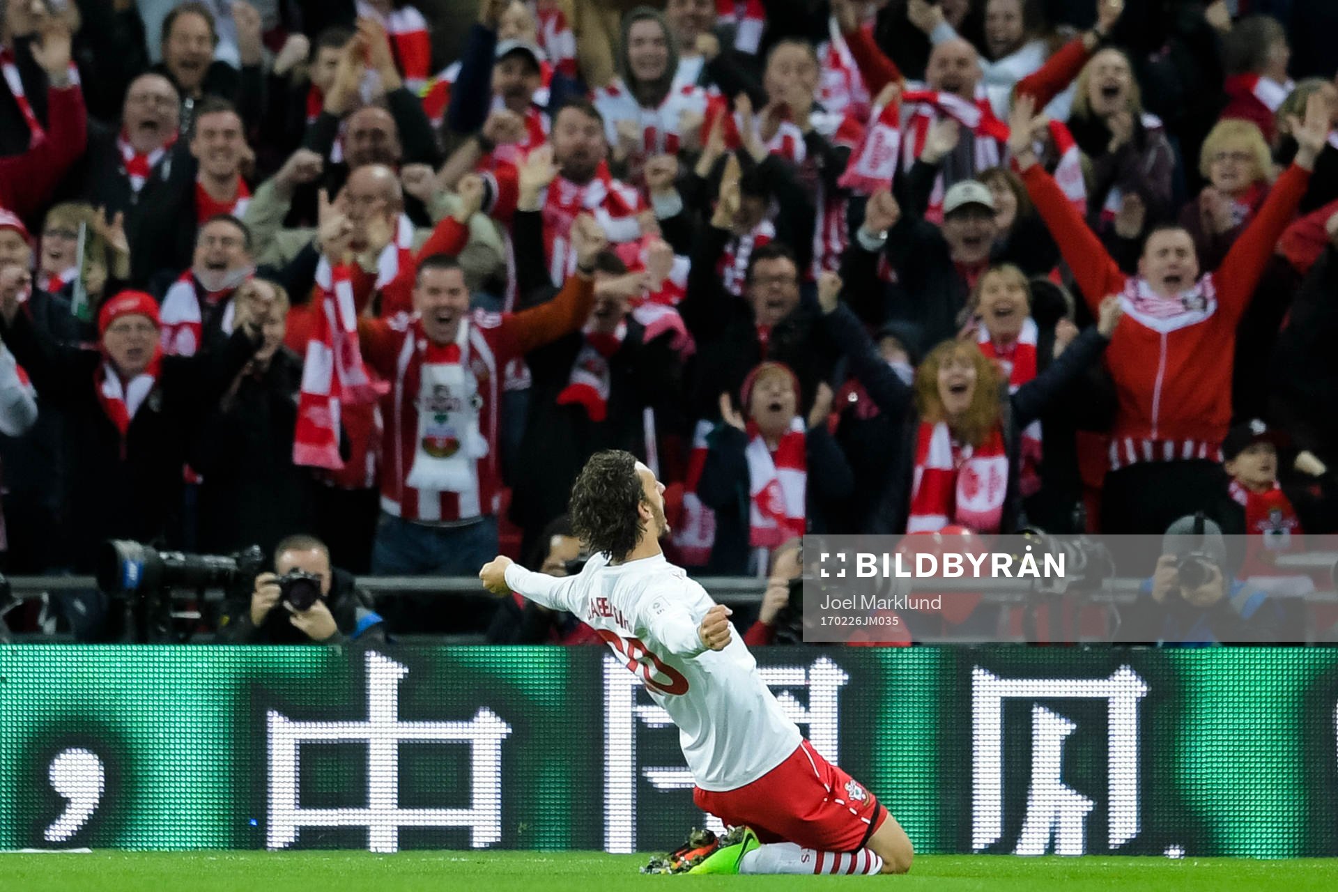 Southamptons Manolo Gabbiadini jublar