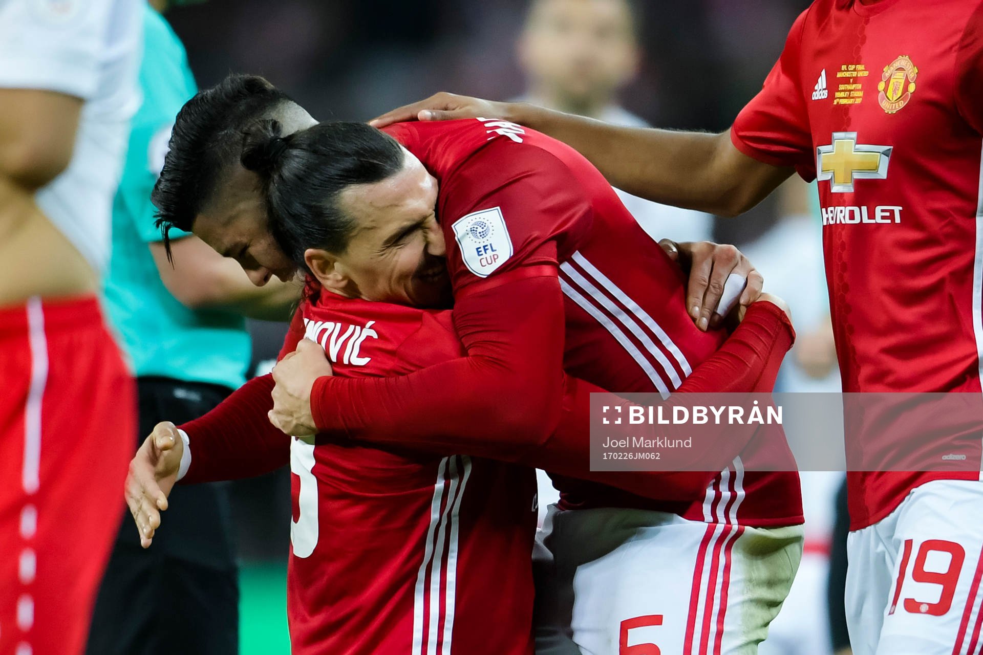 Manchester Uniteds Zlatan Ibrahimovic jublar med