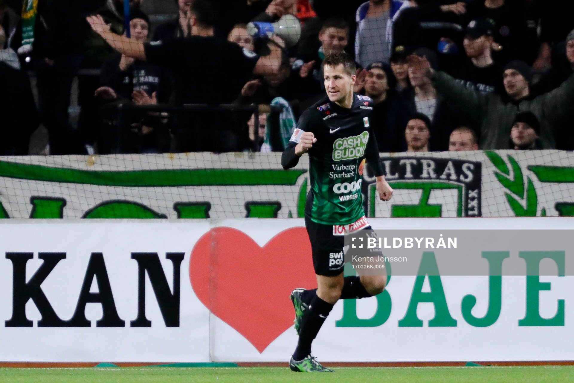 Varbergs spelare jublar