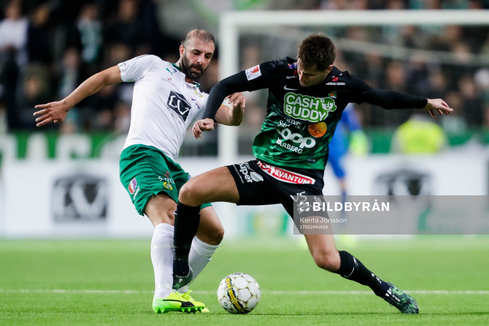 Hammarbys Kennedy Bakircioglu och Varbergs Gabriel