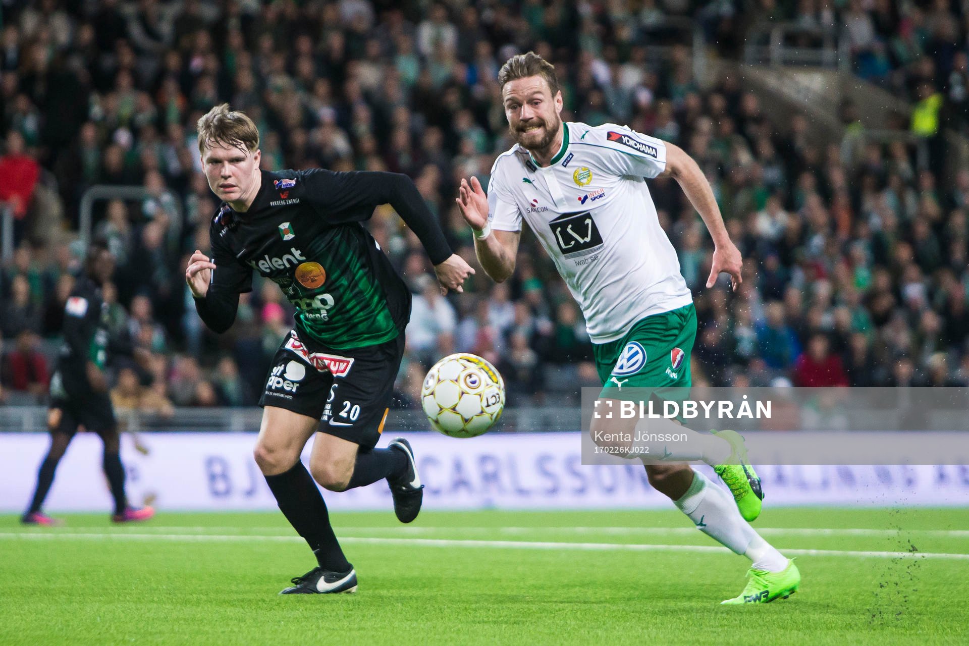 Hammarbys Arnór Smárason och Varbergs Anton Liljenbäck