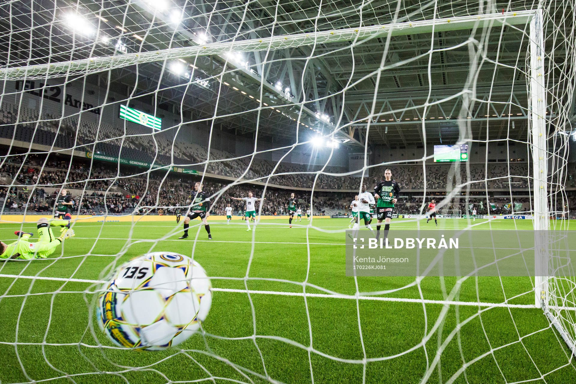 Hammarbys Birkir Már Saevarsson gör 1-2