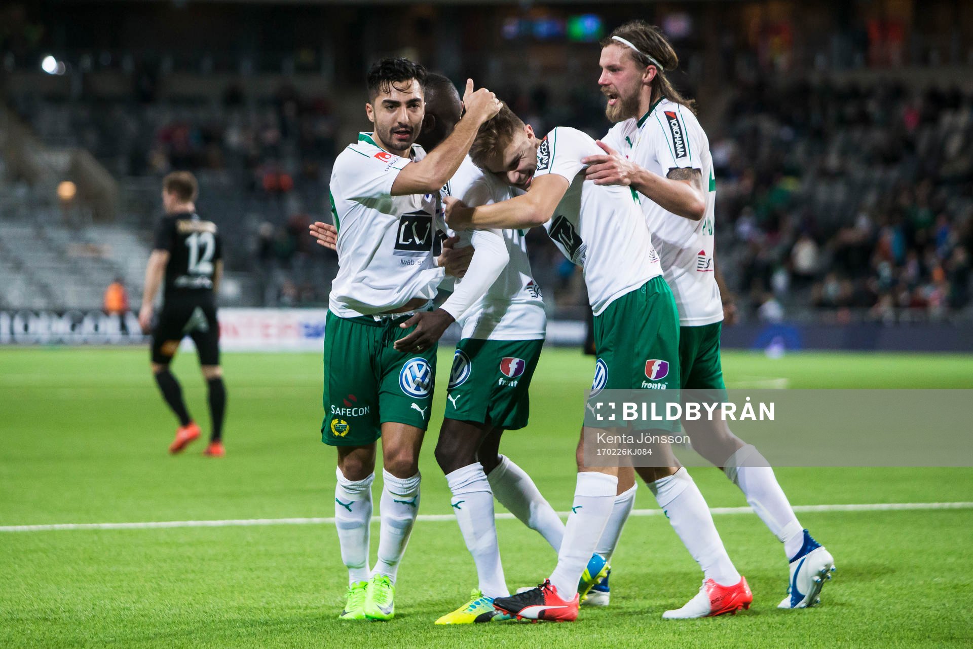Hammarbys Jiloan Hamad jublar Pa Amat Dibba , Dusan Jajic