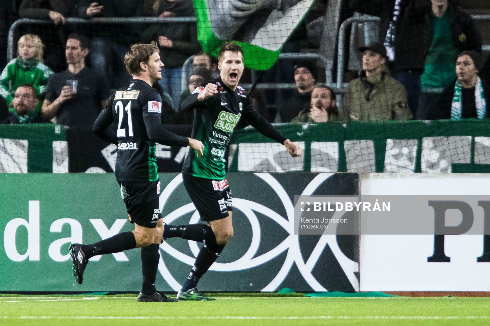 Varbergs Gabriel Altemark-Vanneryr jublar med Karl