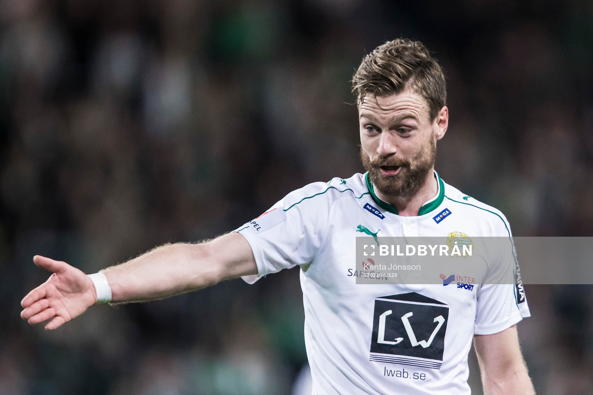 Hammarbys Arnór Smárason gestikulerar