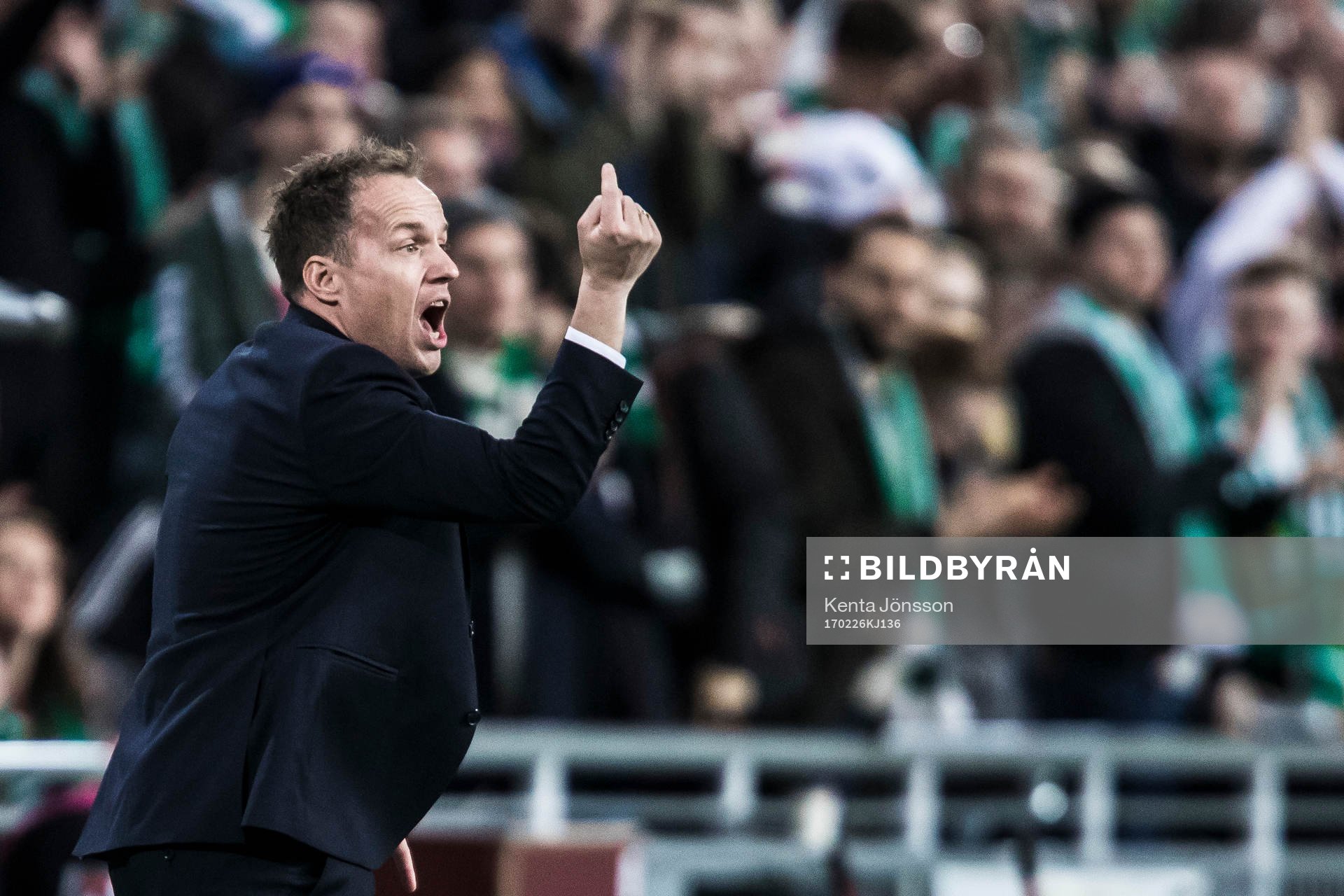 Hammarbys tränare Jakob Michelsen reagerar
