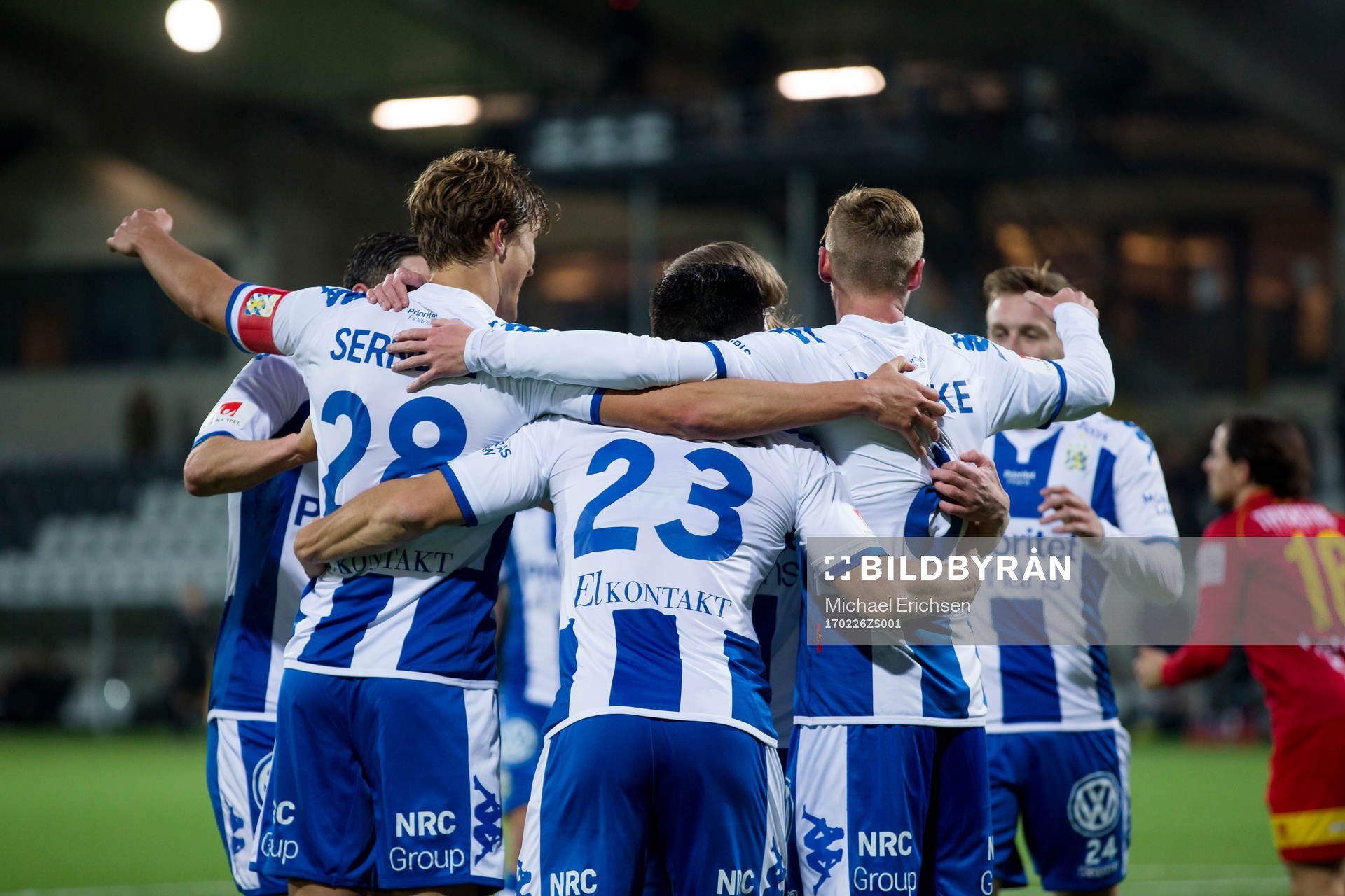 IFK Göteborg jubel efter att David Boo Wiklander gjort 6-0 under fotbollsmatchen i Svenska Cupen mellan IFK Göteborg och Arameisk-Syrianska den 26 februari 2017 i Göteborg.